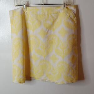The Limited Women's Yellow Paisley Size 14 straight Skirt. Spring/Summer Office